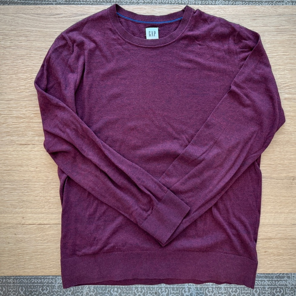 GAP Lightweight Long Sleeve Size M
